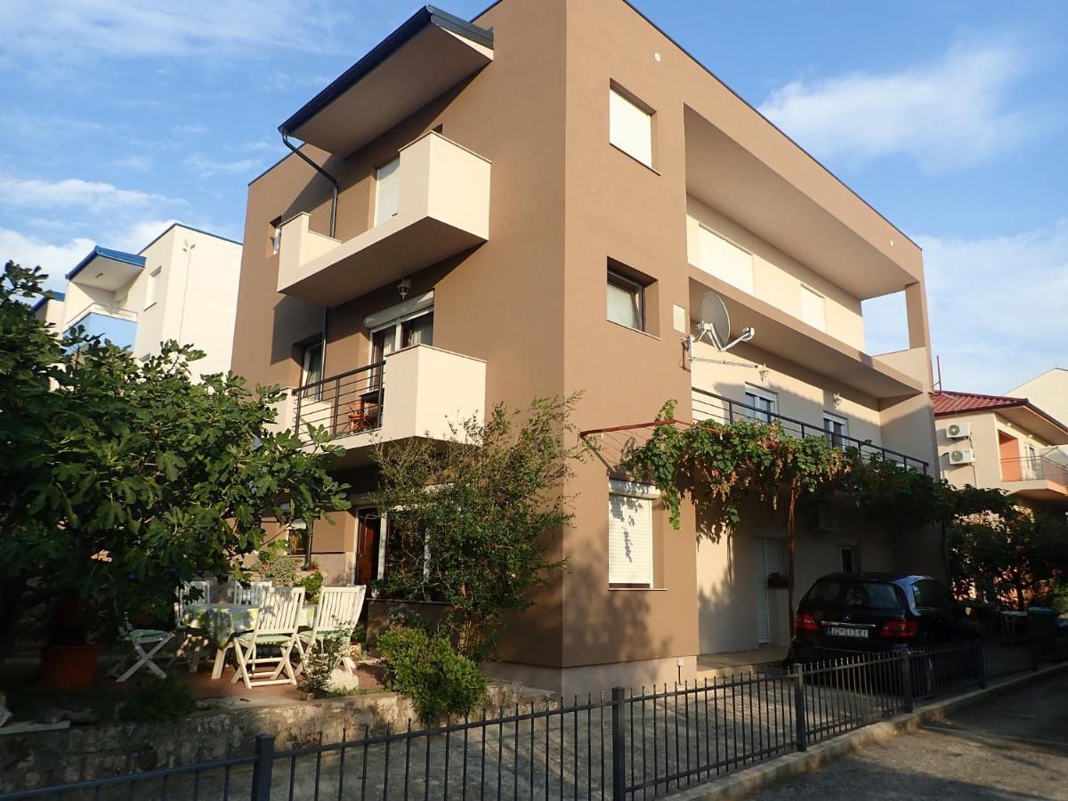 Apartments Troselj Starigrad Paklenica Extérieur photo