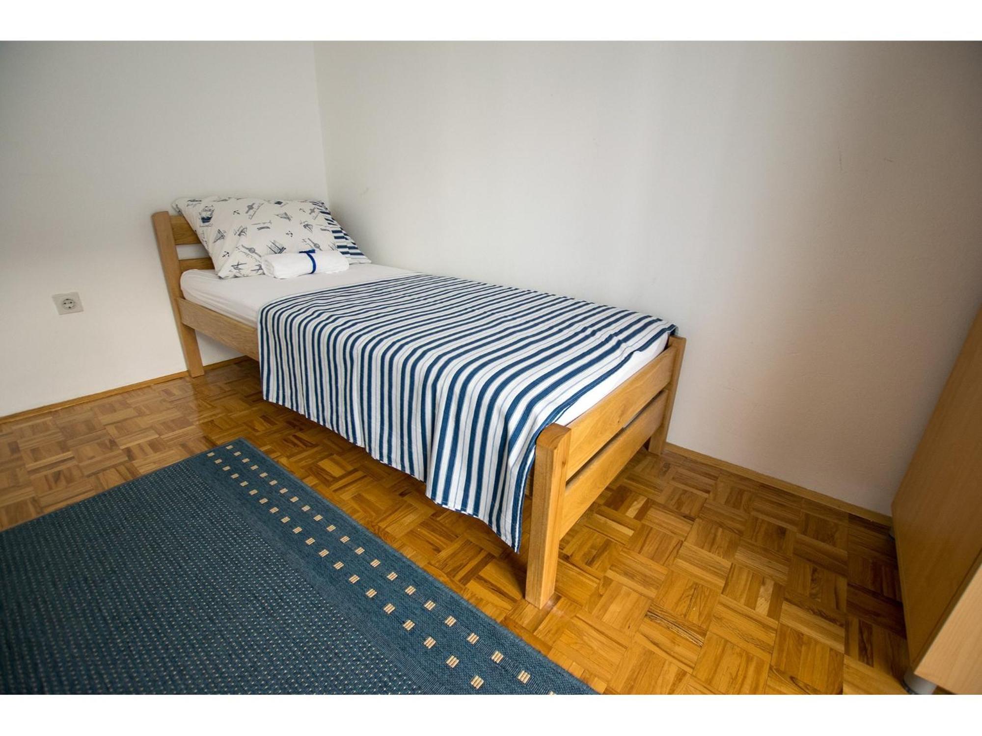 Apartments Troselj Starigrad Paklenica Extérieur photo