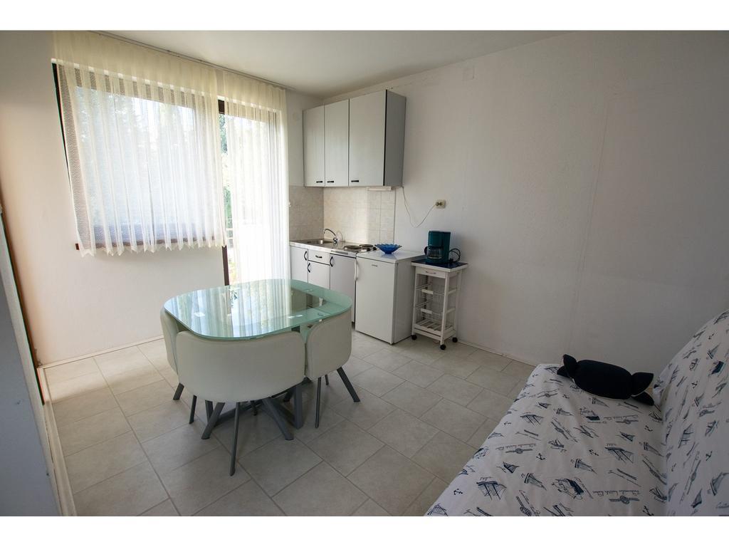 Apartments Troselj Starigrad Paklenica Extérieur photo